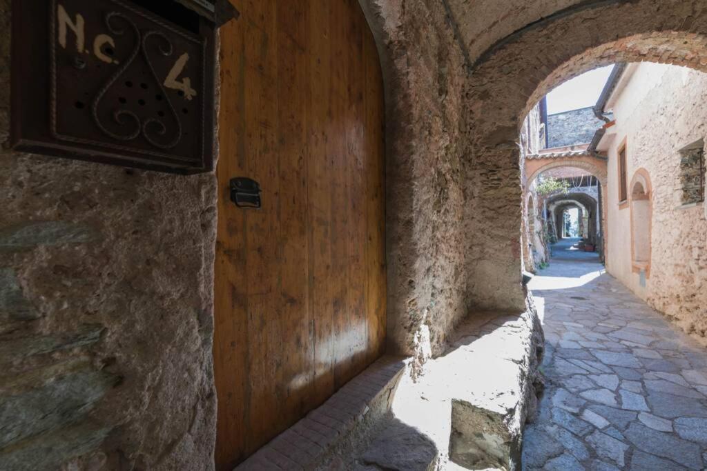 הוילה La Casa Di Sandra A נולי מראה חיצוני תמונה
